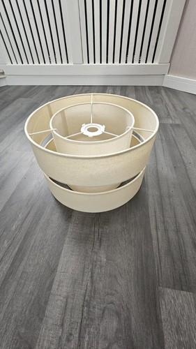 Double cream coloured - double,